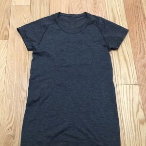 Lululemon grey workout shirt